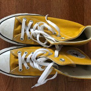 Womens Size 9 Chuck Tailor Converse